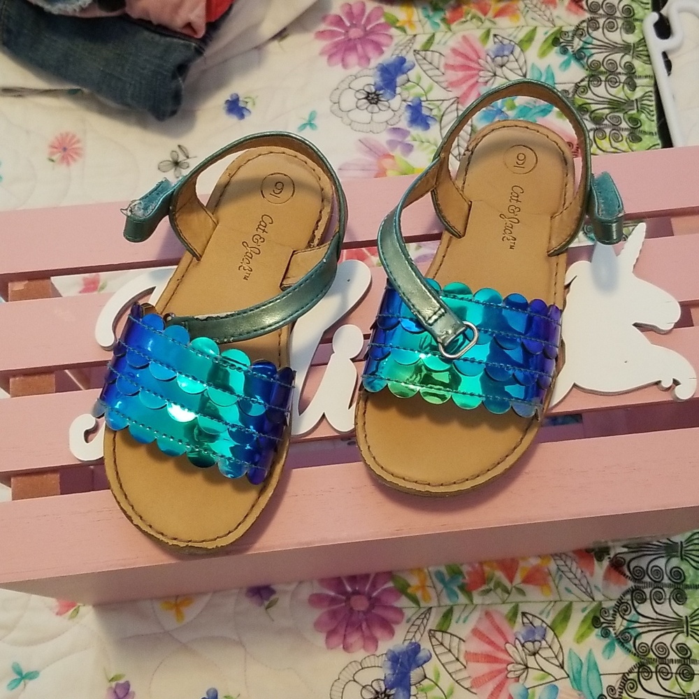 Girls sandles